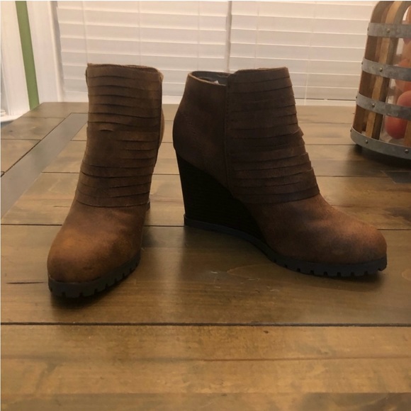 Sugar “Tempe” Brown Wedge Boots - Picture 6 of 10